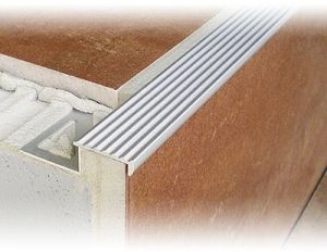 Dural N-STEP LÉPCSŐ profil, aluminium matt EZÜST eloxált, H: 11,0mm, L:250cm