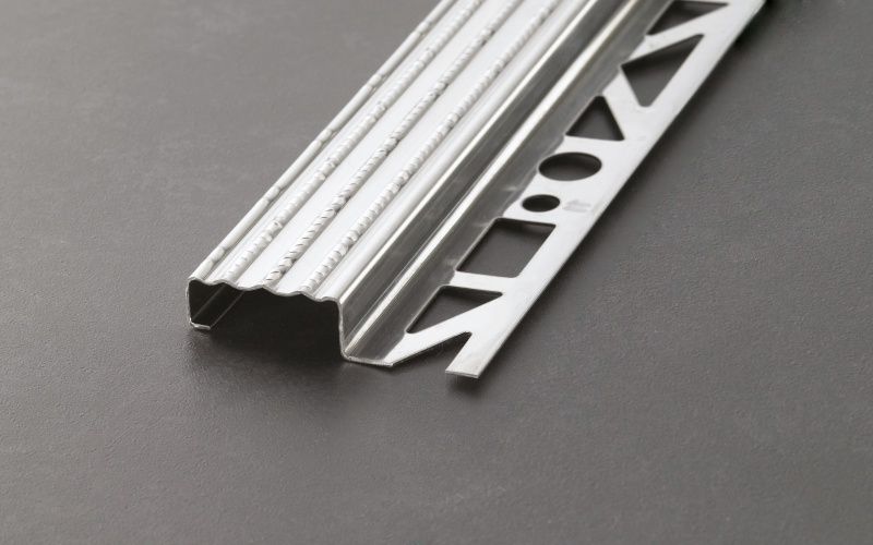 PRO 84210 Probasic LÉPCSŐ profil, R10/V4, V2A rm acél, H: 9,0mm, L:250cm
