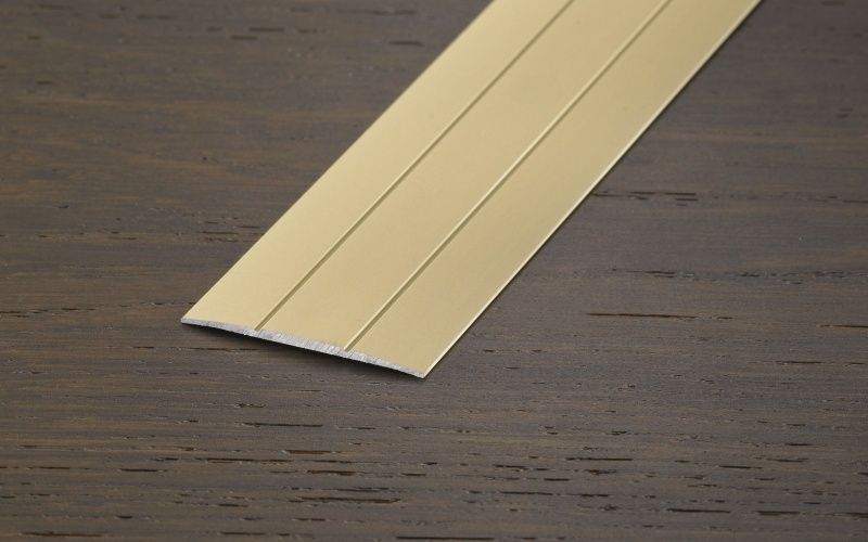 PRO 53437 Protrans ÁTMENETI profil, TÖLGY fólia bevonatú, ragasztó rögzítés, H. 1,6mm, Szél: 38mm, L: 100cm